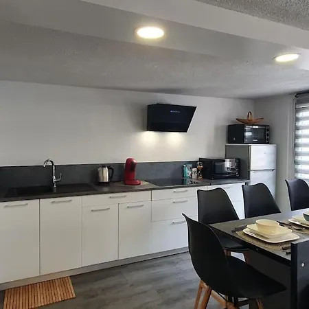 - 1 - Moderne 5 Pers T3 73m2