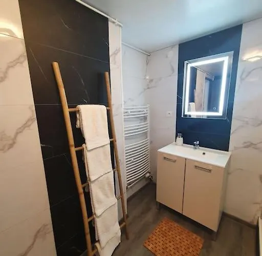 - 1 - Moderne 5 Pers T3 73m2